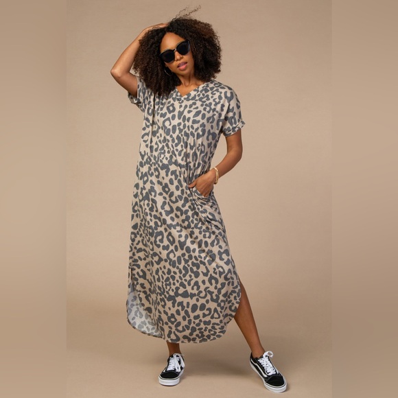 Pinkblush Bombom Beige Leopard Print V-Neck Maternity Maxi Casual Dress M/L - Picture 1 of 14
